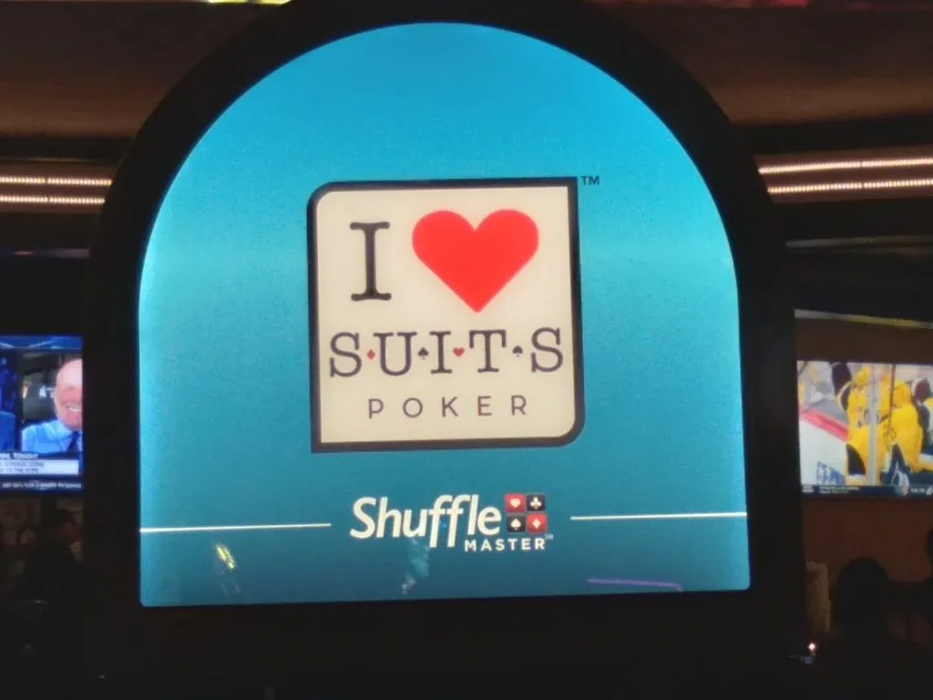 I Luv Suits Poker
